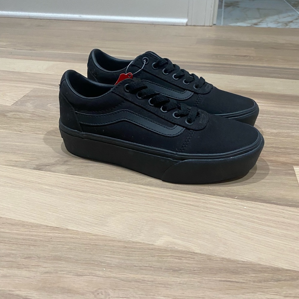 Vans Women's Black Sneakers